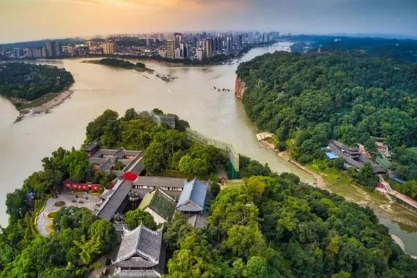 從成都怎么自駕游去樂(lè )山大佛景區