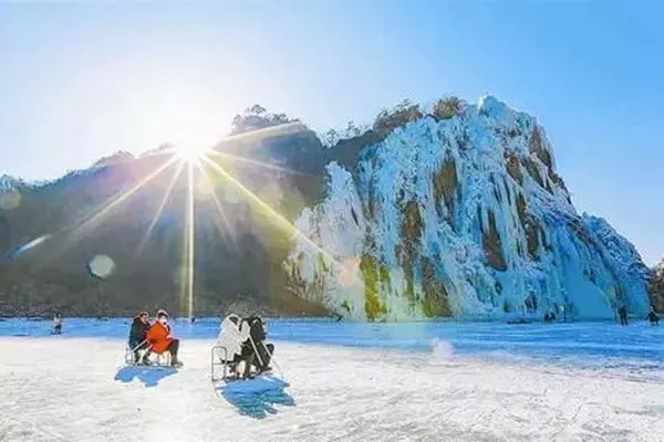 天<a href='/jingdian/34142' target=_blank>龍山</a>景區現在能去嗎 門(mén)票多少錢(qián)