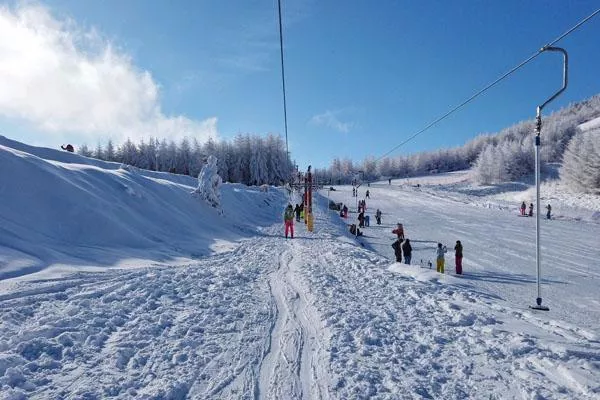 神農架滑雪場(chǎng)有幾個(gè) 神農架滑雪場(chǎng)開(kāi)放時(shí)間2021