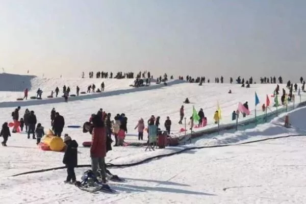 玉龍灣滑雪場(chǎng)2021開(kāi)放時(shí)間及門(mén)票價(jià)格