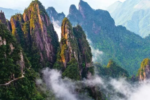 莽山五指峰景區(qū)<a href='http://m.pasaelectricity.com/' target=_blank>旅游攻略</a>一日游